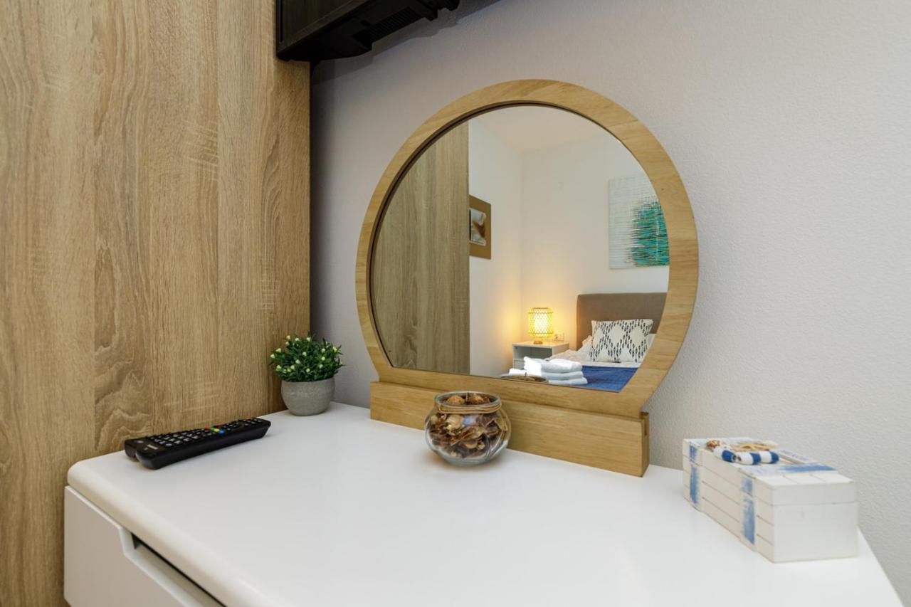 Sabena Apartment With Private Whirlpool โปเรช ภายนอก รูปภาพ