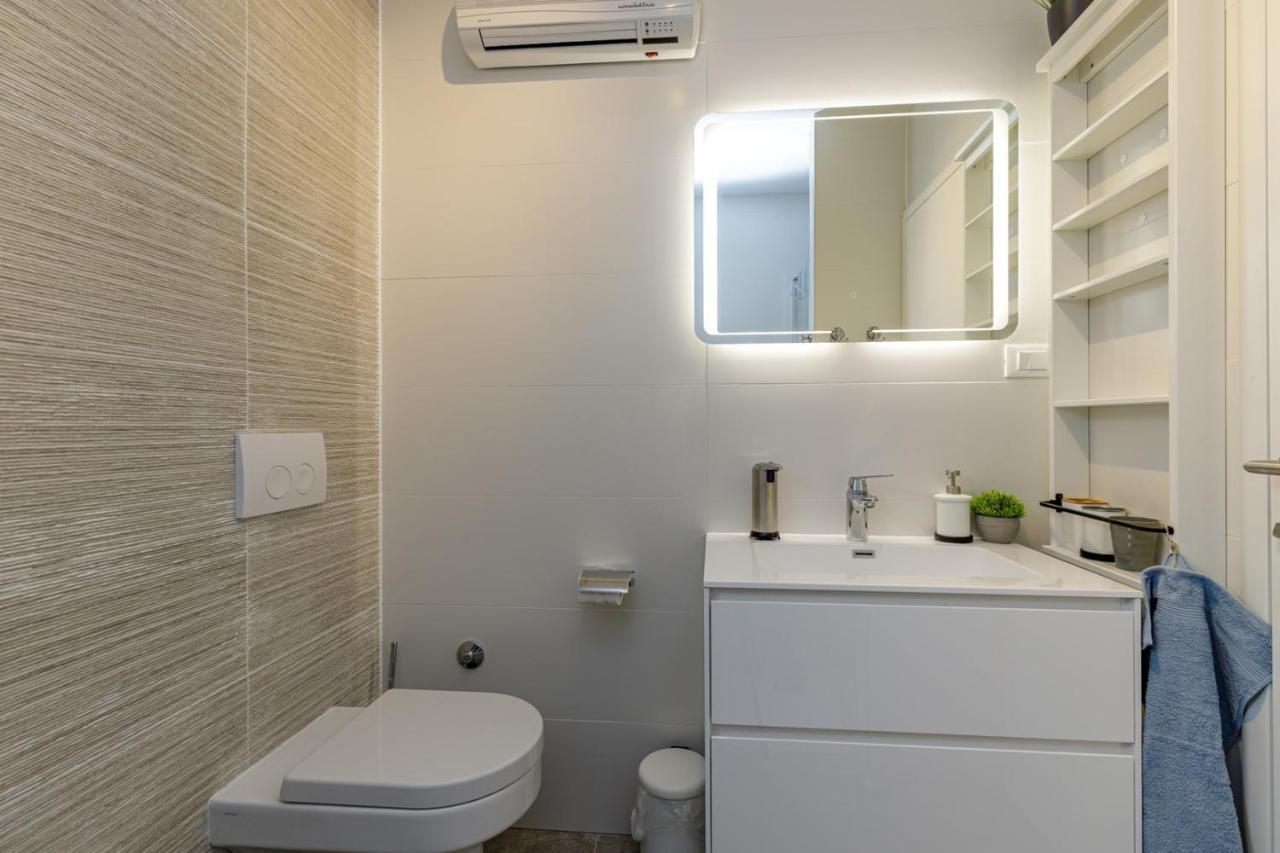 Sabena Apartment With Private Whirlpool โปเรช ภายนอก รูปภาพ
