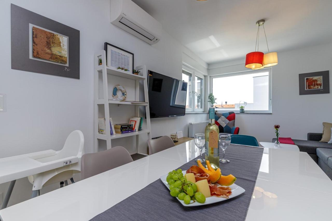 Sabena Apartment With Private Whirlpool โปเรช ภายนอก รูปภาพ